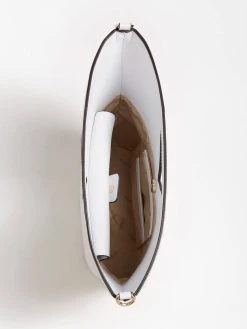 Guess Laukku Tiera Bucket White -Guess Shop 2001003796127 1